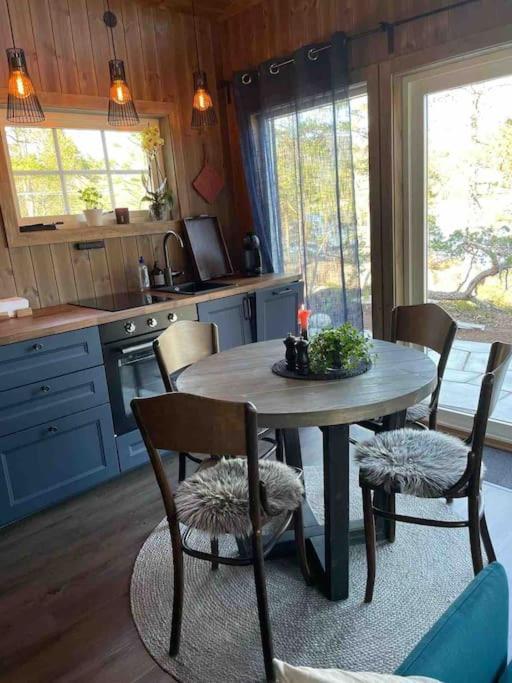 Cosy Cabin Between Lake And Mountain Treungen Luaran gambar